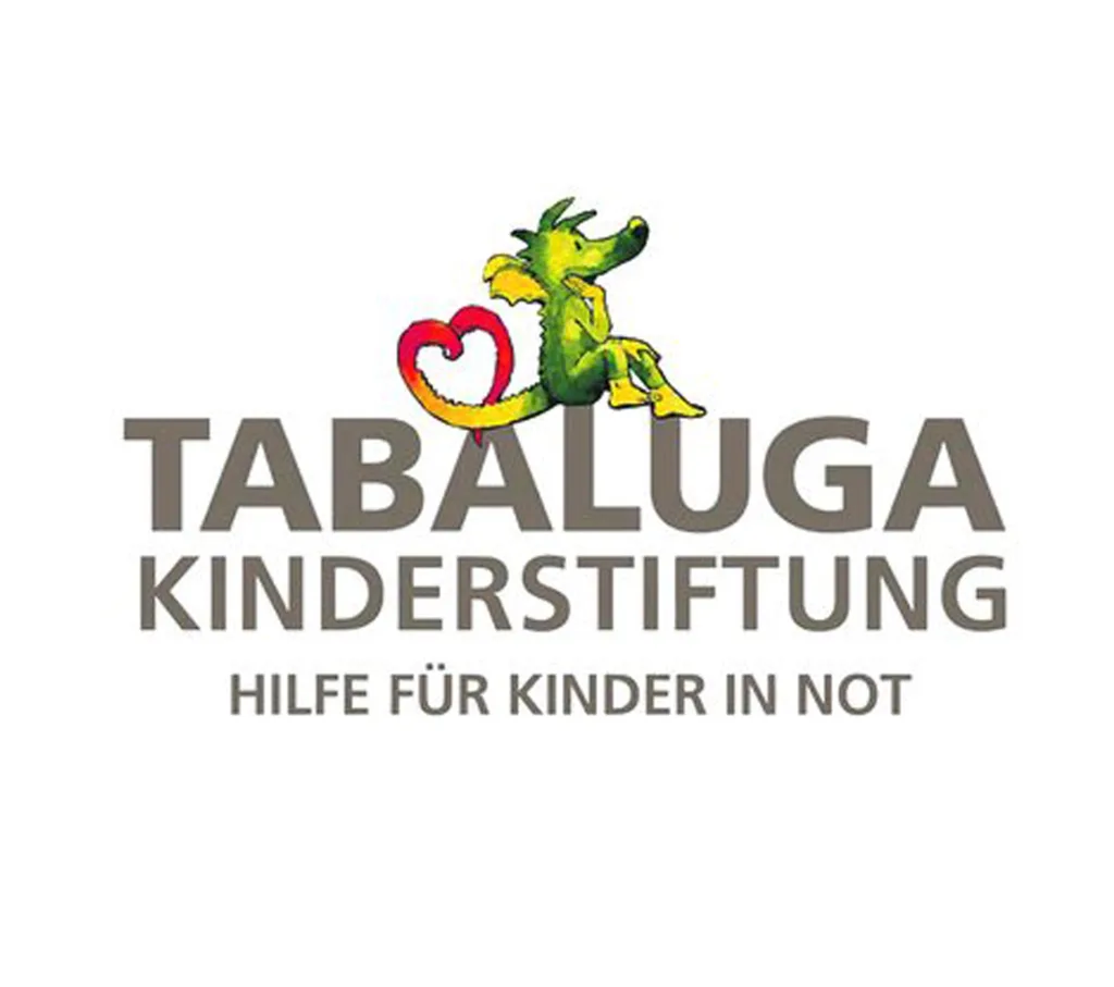 Logo der Tabaluga Kinderstiftung mit kleinem Tabaluga Drachen, der auf den Buchstaben sitzt.