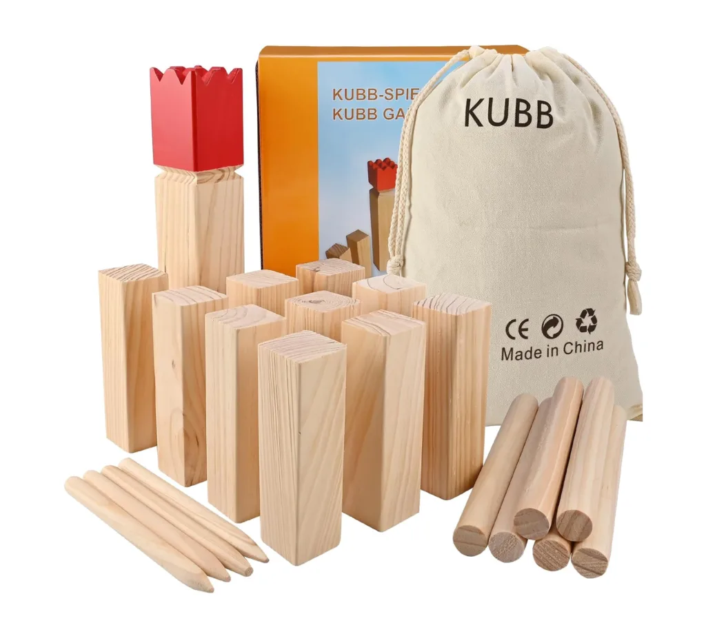 Kubb Spiel aus Holz für draußen